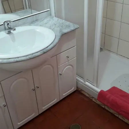 Apartment In De *